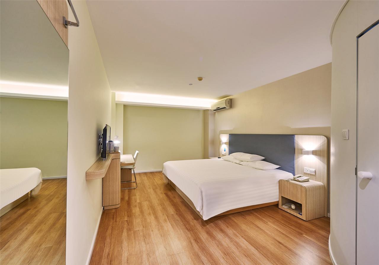 Hanting Express Jiande Xin'Anjiang New Branch Exteriör bild