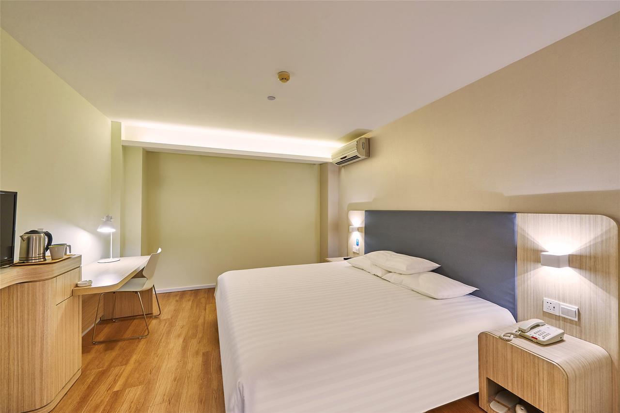 Hanting Express Jiande Xin'Anjiang New Branch Exteriör bild